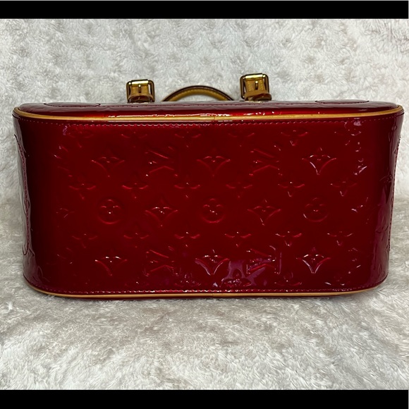 ♥️SOLD♥️ Louis Vuitton Summit Drive Vernis RED - Picture 3 of 12